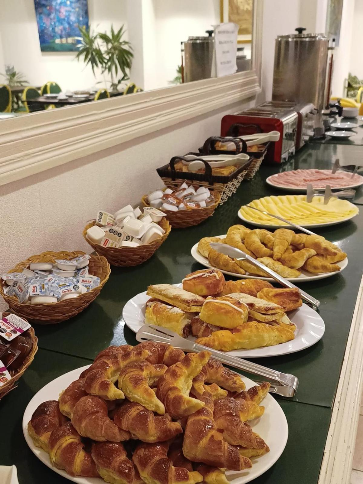 Atlas Tower Hotel Buenos Aires Zewnętrze zdjęcie