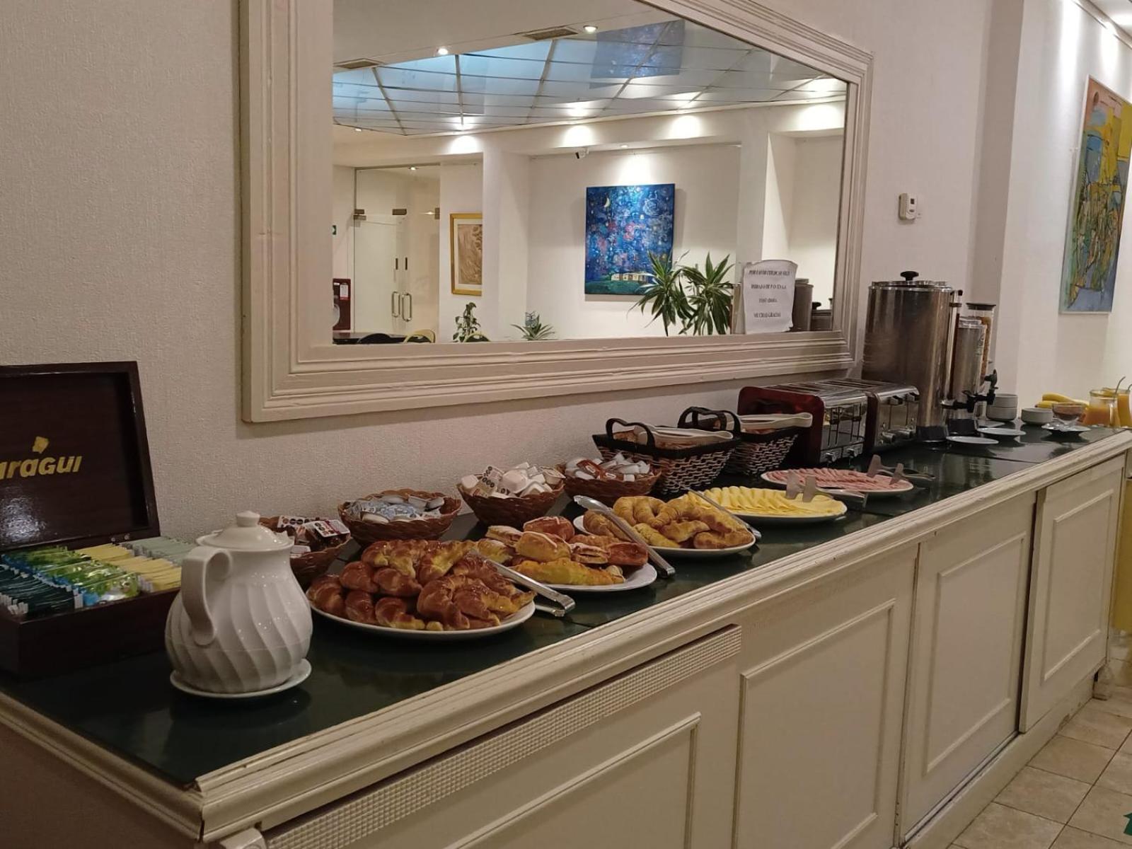 Atlas Tower Hotel Buenos Aires Zewnętrze zdjęcie