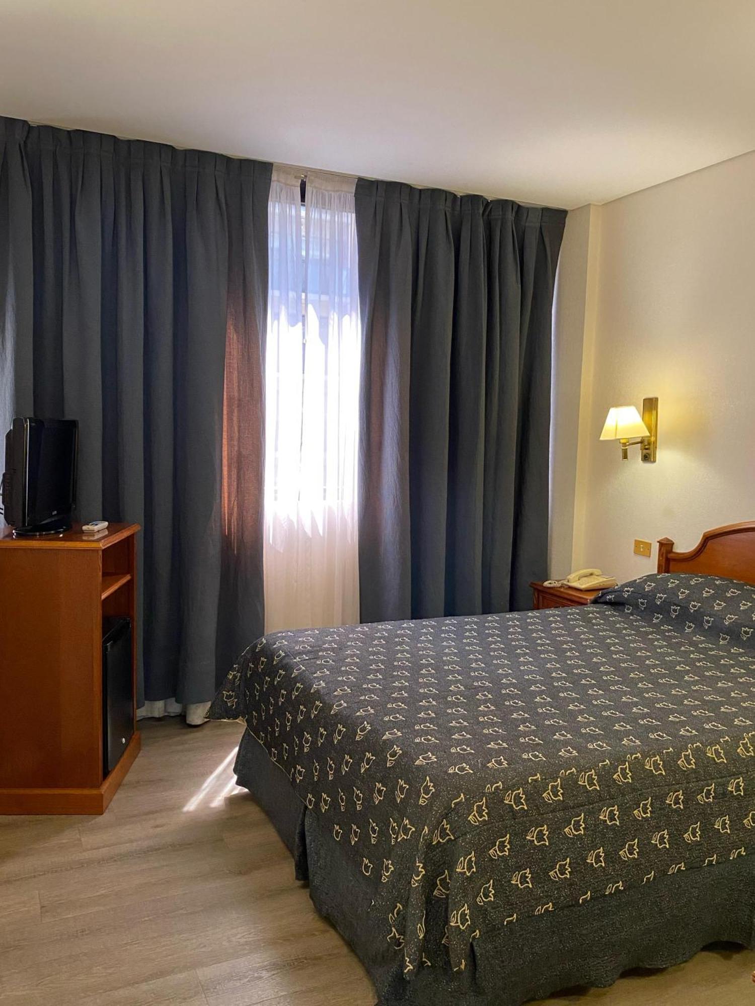Atlas Tower Hotel Buenos Aires Zewnętrze zdjęcie